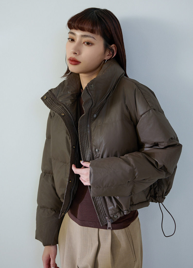 霧面PU皮革感短版羽絨外套