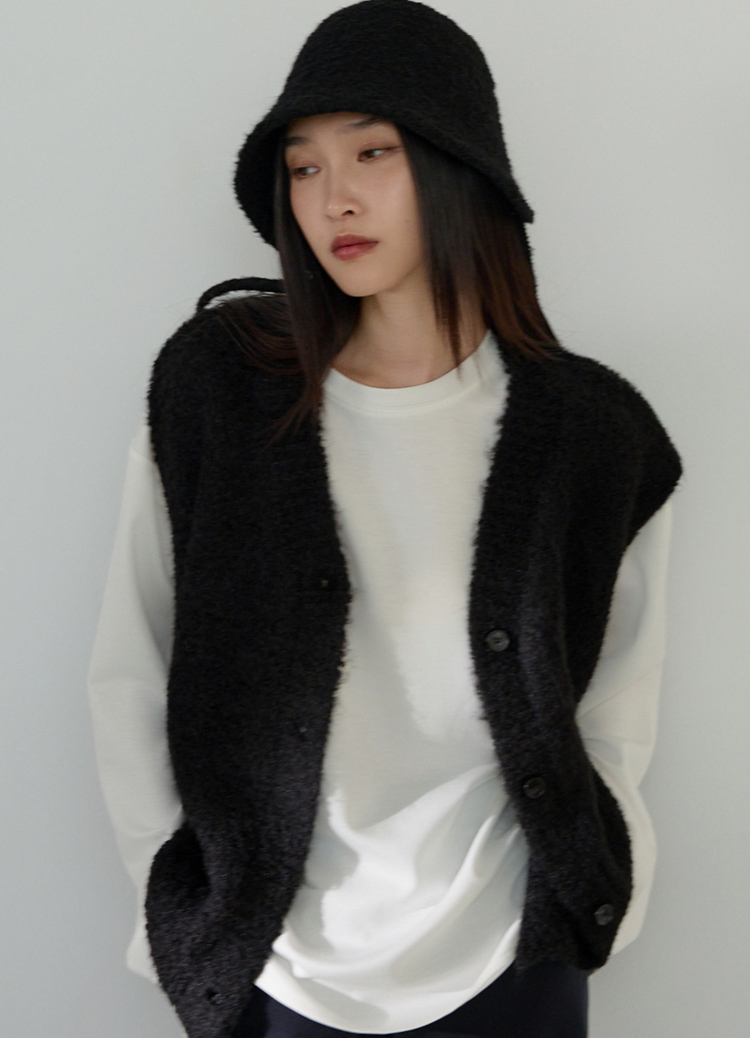 霧感黑糖QQ毛!文青萌感羊毛絨背心(毛衣背心)