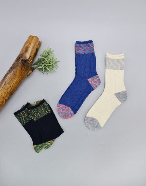 日本原單 夢幻繽紛襪口腳跟麻花中筒襪