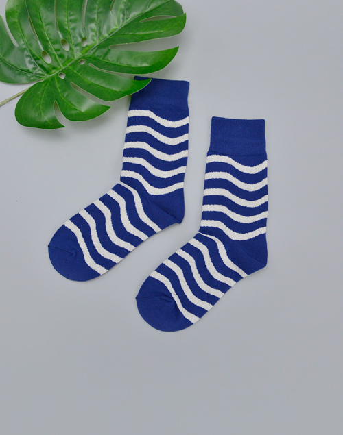 波浪紋文青設計感中統襪