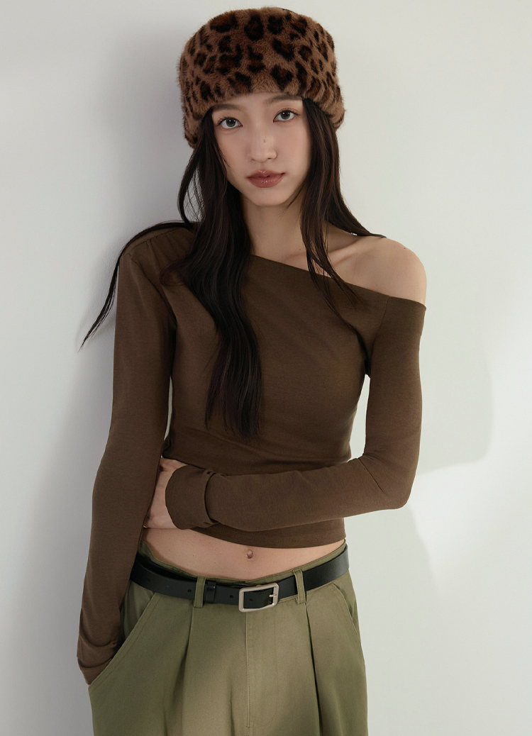 致命露肩! 萊賽爾天絲辣時髦斜肩上衣